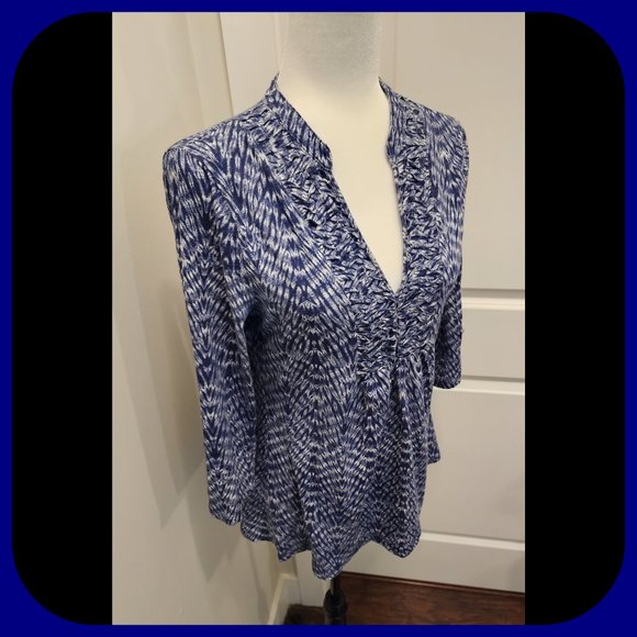 CALVIN KLEIN JEANS || Empire Waist ¾ Sleeve Top (SIZE L) - Picture 2 of 7